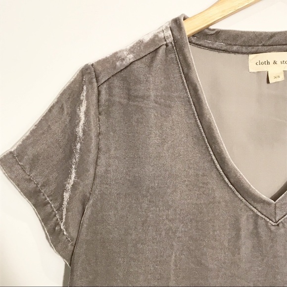 CLOTH & STONE Anthropologie Velvet Tee - Picture 2 of 11